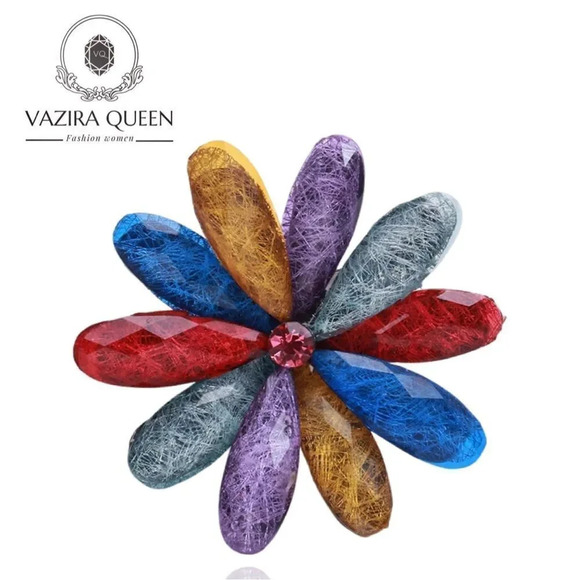 VQ Flower Brooch - Picture 1 of 9